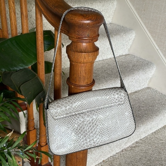 Guess Snakeskin Y2K 90s Shoulder Purse - Picture 5 of 16